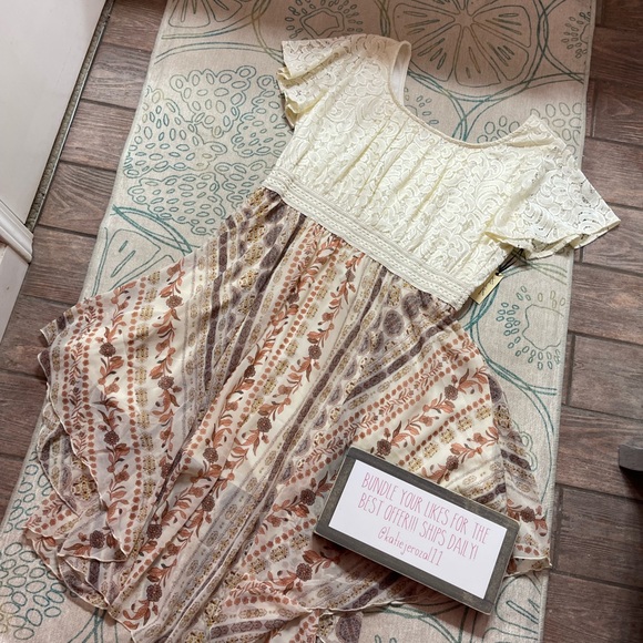 Liberty Love Dresses & Skirts - Liberty love 3x dress 💋